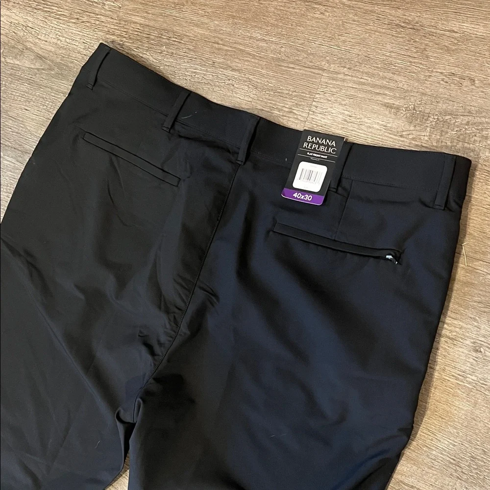 NWT Banana Republic Men's flat front Black Pants 40*30